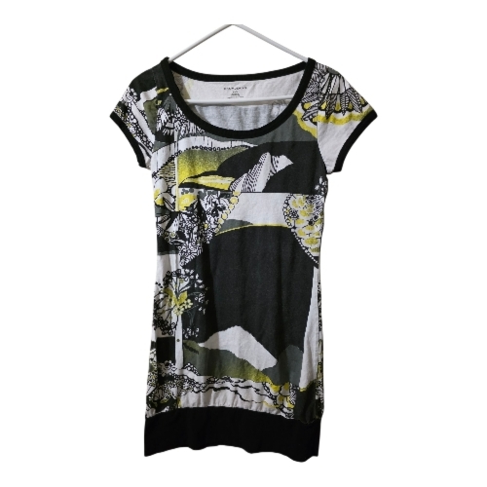DKNYC Women's Black and Yellow Graphic Tee